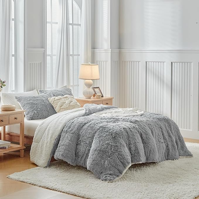 Gray Faux Fur Comforter Set Full/Queen 3 Pieces - 1 Shaggy Comforter 90x90 and 2 Fur Pillowcases, Ultra Soft and Easy Care Sherpa Luxury Plush Super Warm Winter Shaggy Bedding Set
