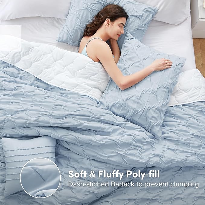 Comfort Spaces Comforter for Queen Size Bed, Ogee Ruched with Crinkle Texture, Breathable Comforter Set Queen, All Season Lightweight Bedding Set, Shams, Décor Pilow, Full/Queen Blue 4 Piece