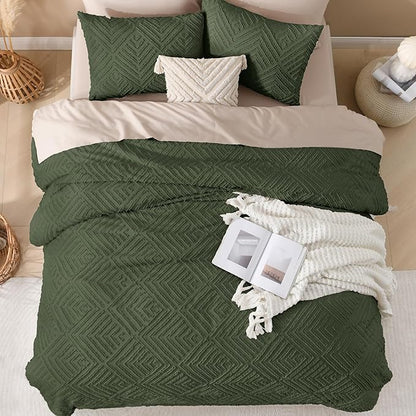 Andency Dark Olive Green Comforter Set King Size, 3 Pieces Boho Men Bedding Set & Collections, Farmhouse Tufted Fluffy Bedding Comforter Set for All Seasons (1 Comforter 104x90In, 2 Pillowcases)