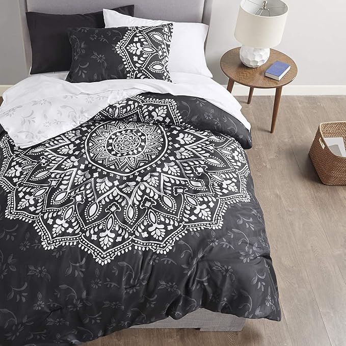 Comfort Spaces Bed in A Bag - Trendy Casual Design Cozy Comforter with Complete Sheet Set with Side Pocket, All Season Cover, Matching Shams, Twin XL (66 in x 90 in), Ava Medallion Black 6 Piece