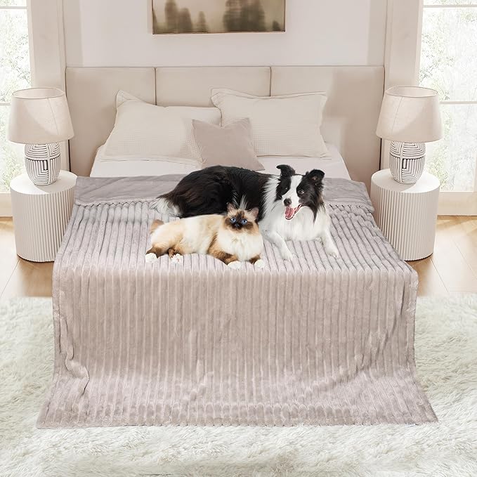 Waterproof Dog Blanket, Soft Fleece Blanket for Couch Protector, Reversible Pet Blankets Furniture Protector Cover for Small Medium Large Dogs Cats (Line, 50"x60")