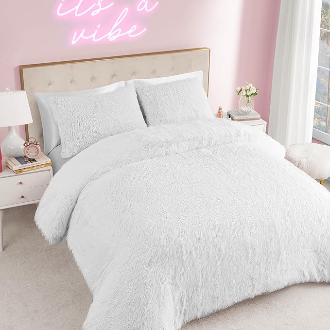 Juicy Couture Shaggy Faux Fur White Twin/Twin XL Comforter Set - Soft and Cozy 2-Piece Machine Washable Bedding Comforter and Sham Set