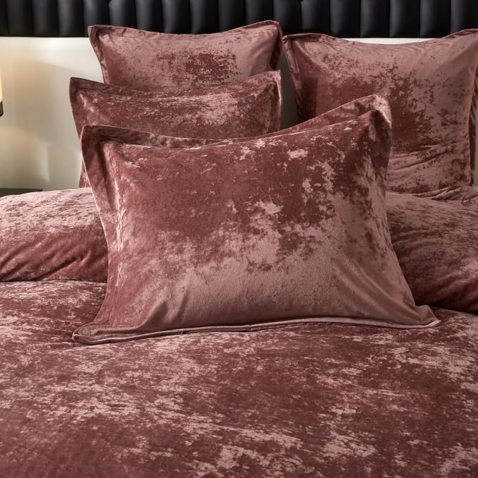 Ivellow Crushed Velvet Comforter Set King, Lightweight Comforter Set, 5pcs Ultra Soft Breathable Pink Comforter Set, Luxury Cozy Flannel Comforter King Size (1 Comforter,2 Pillow Shams, 2 Euro Shams)