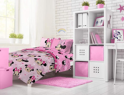 Jay Franco Disney Minnie Mouse Hearts N Love 5 Piece Full Size Bed Set - Includes Reversible Comforter & Sheet Set - Super Soft Fade Resistant Microfiber - (Official Disney Product)