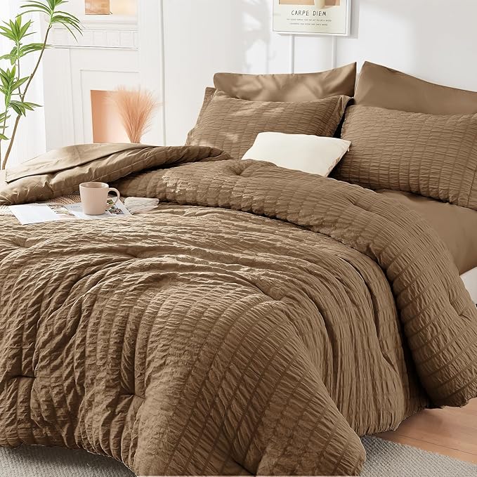 HYMOKEGE Brown King Size Comforter Set Seersucker 7 Pieces, All Season Luxury Bed in a Bag for Bedroom, Bedding Set with Comforter, Sheets, Pillowcases & Shams