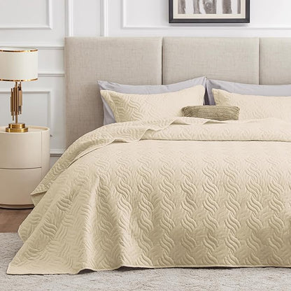Love's cabin Quilts for Queen Bed Camel Bedspreads Bedding Set - Summer Lightweight Bedspread Comforter - Wave Pattern Bedding Coverlet for All Season - 3 Pieces (1 Quilt, 2 Pillow Shams)