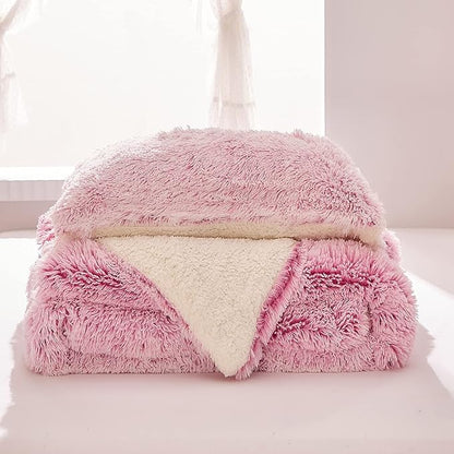 Luxury Faux Fur Shaggy Fluffy Comforter Set Full/Queen Size Mixed Old-Pink and White Long Hair, 3 Pieces Plush Flannel Sherpa Backing Reversible Soft Microfiber Bedding Set Super Warm for Winter