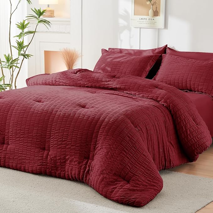 HYMOKEGE Burgundy Queen Comforter Set Seersucker 7 Pieces, All Season Luxury Bed in a Bag for Bedroom, Bedding Set with Comforters, Sheets, Pillowcases & Shams