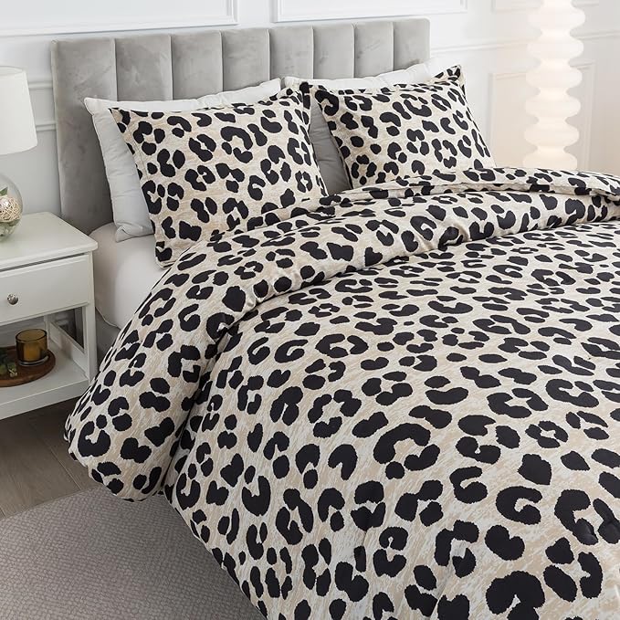 Caressma Safari Leopard Cheetah Print Comforter Set, Full Size 3 Pieces for All Seasons, Ultra Soft Microfiber, Untamed Wilderness Style Comforter with Pillowshams