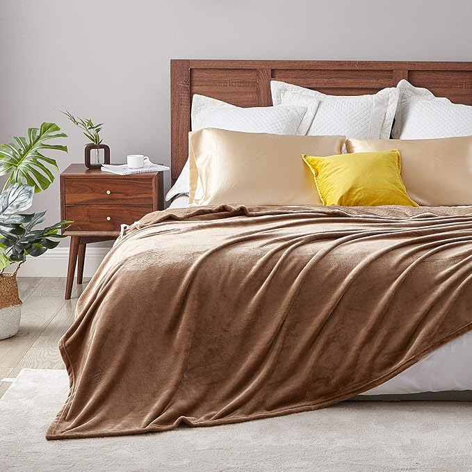 Hansleep Fleece Camel Full Blanket, Super Soft Flannel Fuzzy Plush Cozy Blanket for All Seasons, Camel, Full 84x90 Inches
