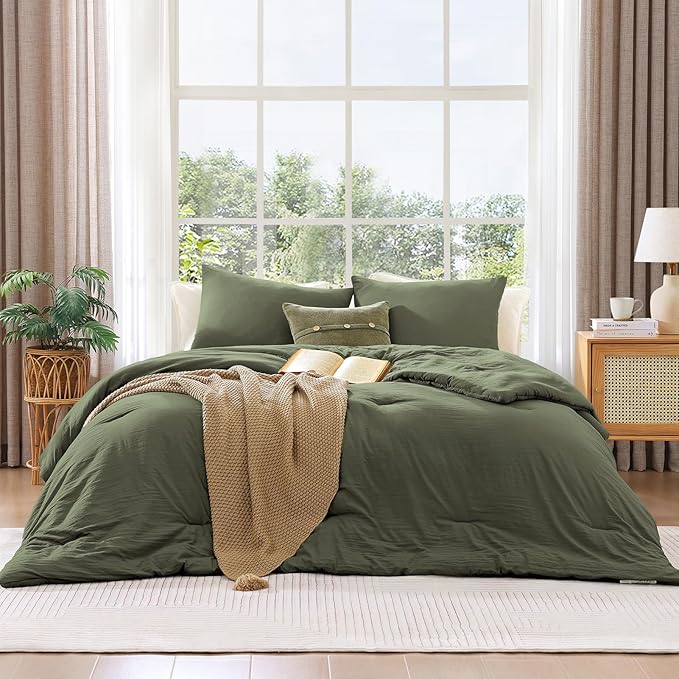 WRENSONGE King Size Comforter Set - 3 Pieces Olive Green Comforter Prewashed Soft Lightweight for All Seasons,Fluffy Down Alternative Comforter King Size with 2 Pillow Shams