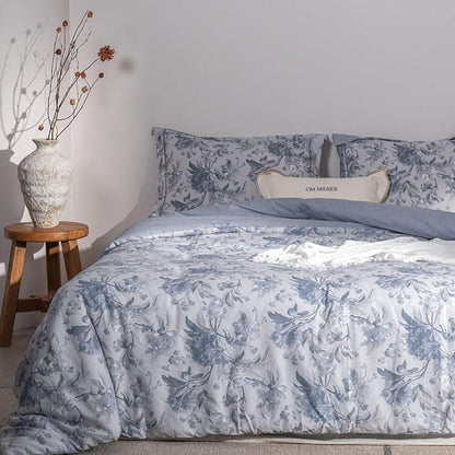 Cotton Comforter Queen Size Set – Light Grey Blue Botanical Floral Bedding, Soft & Breathable, All-Season Down-Alternative Fill, Includes 1 Comforter & 2 Pillow Shams