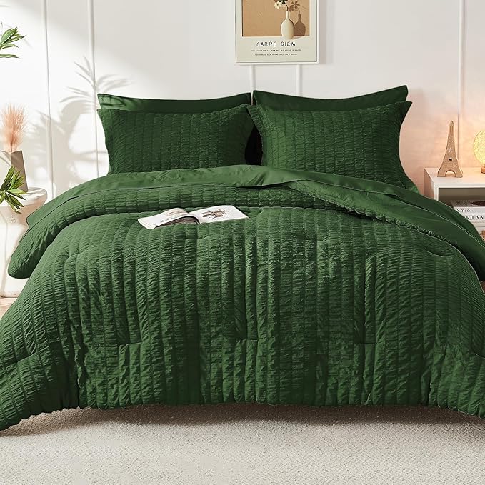 HYMOKEGE Dark Green Queen Comforter Set Seersucker 7 Pieces, All Season Luxury Bed in a Bag for Bedroom, Bedding Set with Comforters, Sheets, Pillowcases & Shams
