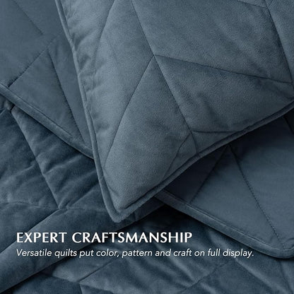 EVERGRACE 3 Pieces Luxurious Velvet King Quilts, Ultra Soft Lightweight Velvet Comforter Set, Matelasse Oversized Bedspread Coverlet for All Season with 2 Shams, Stormy Blue, 108"x96"