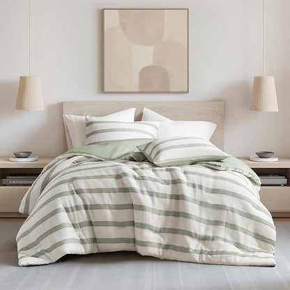 Madison Park Essentials Striped Comforter Set King Size, Yarn-Dyed Reversible Comforter with Minimalist Stripes, Crinkled Texture Bedding Set for All-Season Lightweight Warmth, Merritt Sage Green