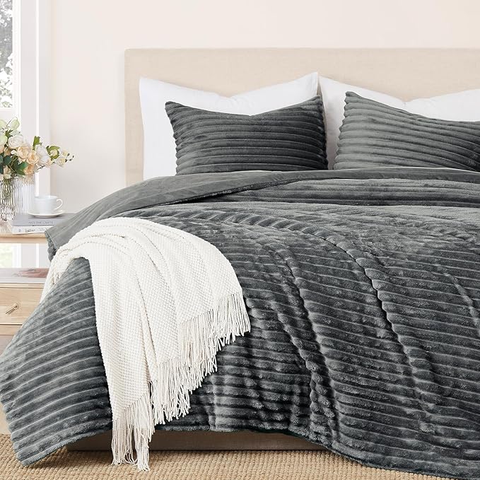 Geniospin Fleece King Size Comforter Set, Soft Fuzzy Fleece King Bedding Set, 3-Pieces Grayish Blue Comforter Set for All Season, Warm Fluffy Comforter with 2 Pillow Cases