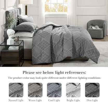 Amélie Home Queen Comforter Set, 3 Piece Grey Jacquard Bedding Set with 2 Pillow Cases, Soft Microfiber Diamond Design, Lightweight All-Season for Bedroom & Dorm