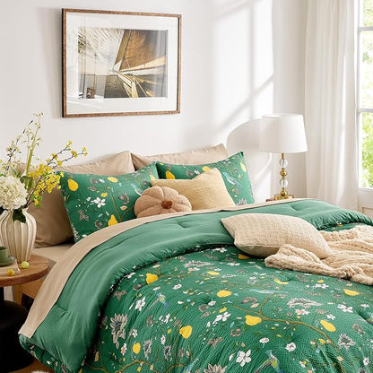 MUSSEL Queen Size Comforter Set 3 Pieces,Green Vintage Botanical Floral Pattern Bedding Comforter Sets,Boho Whimsical Modern Printed Design Cute Seersucker Bedroom Comforter and Shams