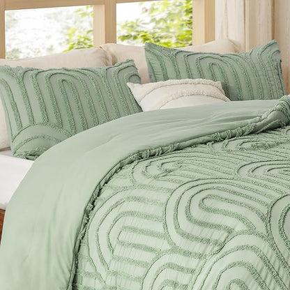 Bedsure Boho Tufted Green Comforter Full Size, GentleSoft™ 3 Pieces Boho Farmhouse Decor Bedding, Arch Shabby Chic Bedding for All Seasons, 1 Bed Comforter, 2 Pillow Shams, 82x86 Inches