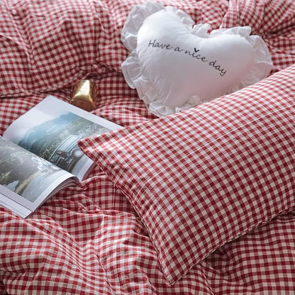 mixinni Red Gingham Comforter Set Queen, Plaid Comforter Set 3 Pieces 1 Red Grid Comfoter with 2 Pillow Cases for All Seasons, Soft Fluffy Modern Grid Pattern Printed Bedding-Queen Size