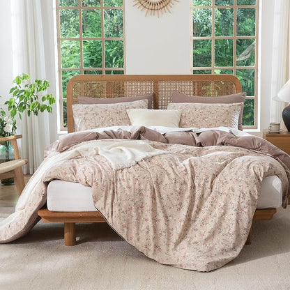 Comforter Queen Set Floral 3 Pieces Soft Cute Fresh Floral Bedding Lightweight Garden Style Floral Botanical Comforter for All Seasons and 2 Pillowcases