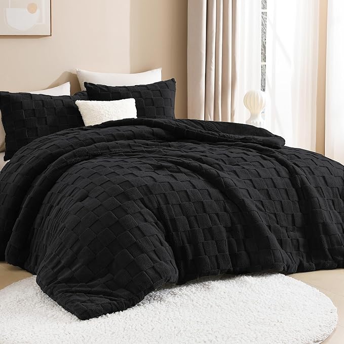 Litanika Fluffy Full Size Comforter Set Black, 3 Pieces Warm Sherpa Fleece Winter Bedding Set,Jacquard Checkered Plush Fuzzy Bed Set(1 Comforter, 2 Pillowcases)