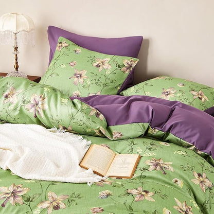 Wake In Cloud - Floral Comforter Set, Cottagecore Cottage Rustic Farmhouse Style with Botanical Flowers and Leaves Pattern, Soft Lightweight Bedding, 3-Piece, Green Purple, Twin/Twin XL Size