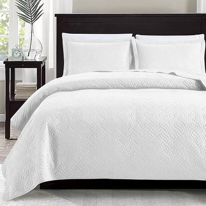 Love's cabin King Size Quilt Set White Bedspreads - Soft Bed Summer Lightweight Bedspread Comforter - Modern Style Wave Pattern Coverlet for All Season - 3 Pieces (1 Quilt, 2 Pillow Shams)