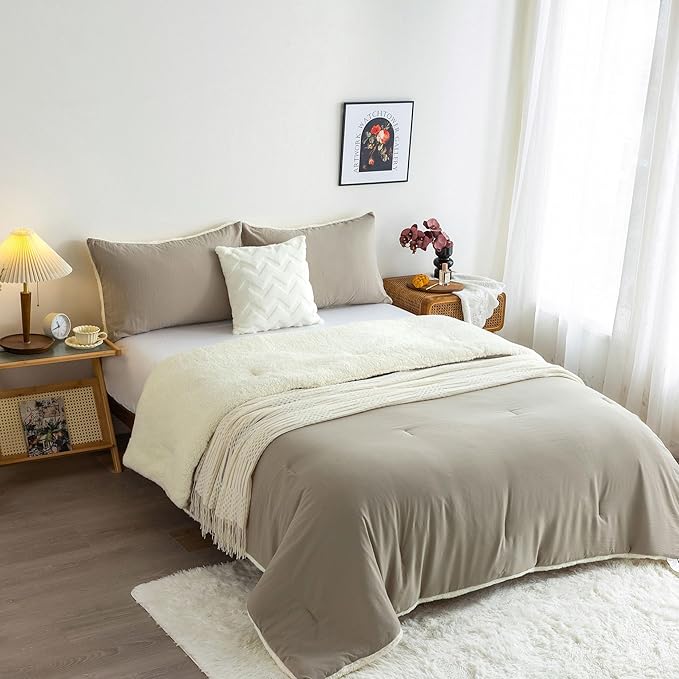 COTTEBED Reversible Sherpa Bed Comforter Queen Set - Lightweight But Warmth Softness Shabby Comforter Set for Full Size Bedding, 3 Piece Fluffy Western Farmhouse Down Comforter Winter, Beige and White