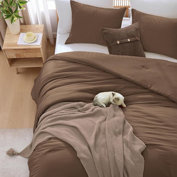 WRENSONGE Oversized Queen Comforter Set - 3 Pieces Prewashed Brown Comforter Soft Lightweight for All Seasons,Down Alternative Comforters Oversized Queen Size with 2 Pillow Shams