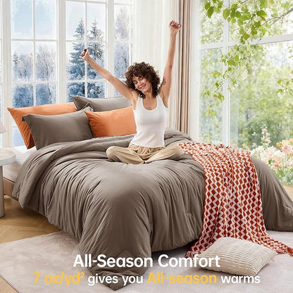 MUXHOMO King Size Comforter Set, All Season Ultra Soft Down Alternative Bedding - 3 Piece Lightweight Bed Set Includes 1 Comforter (104"x90") and 2 Pillow Shams (20"x36"), Brown