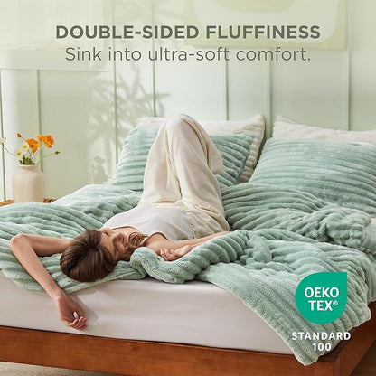Bedsure Queen Comforter Set - GentleSoft™ 3 Pieces Fluffy Double-Side Fleece Comforter Set, Cozy Striped Room Decor Aesthetic, Luxury Sage Green Bedding Queen Size with 2 Pillowcases, 90x90 Inches
