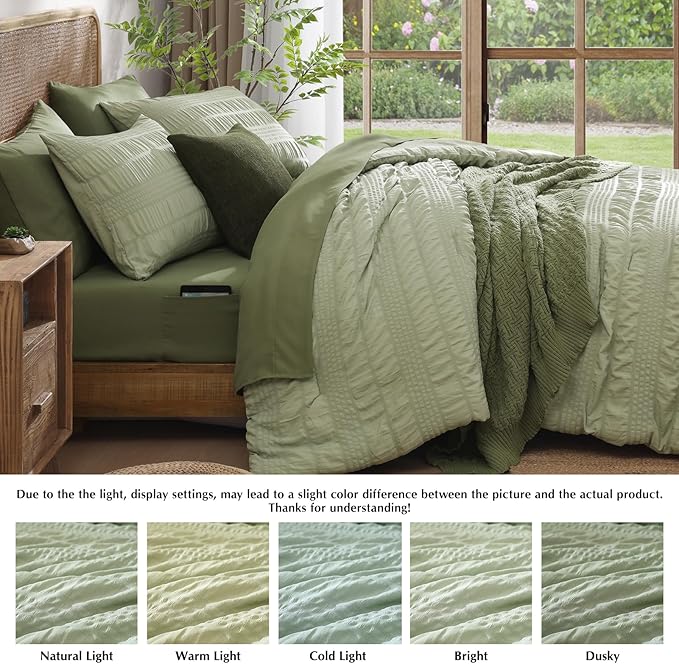 CASAAGUSTO Queen Comforter Set, 7 Pieces Sage Green Seersucker Bed in a Bag Queen Size Soft All Seasons, Bedding Sets with Comforter, Flat Sheet, Fitted Sheet, 2 Pillow Shams, 2 Pillowcases