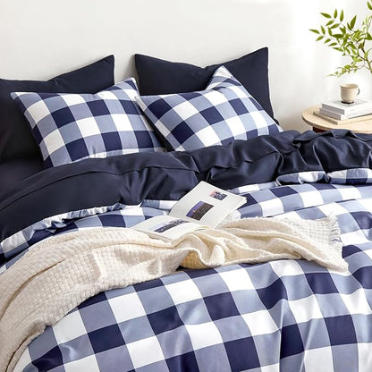 Wake In Cloud - Gingham Comforter Set, Plaid Buffalo Check Checkered Cottagecore Cute Geometric, Soft Lightweight Bedding, 3 Pieces, Navy Blue White, Twin/Twin XL Size