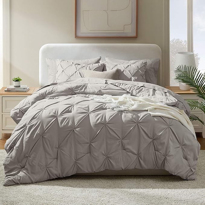Nestl 7 Piece Comforter Set - Pinch Pleated Bedding Set, All Season Bed in a Bag, Full Size Bed Sheets and Comforter Set with Pillowcases and Shams