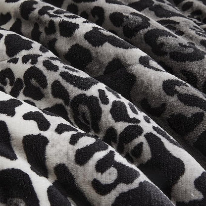 Petrichor Leopard Velvet Flannel Queen Comforter Set-Cheetah Print Western Blanket,Luxury Fuzzy Heavy Bedding Set, 3 Pieces Plush Winter Bed Set with Comforter (90"x90") & 2 Pillow Shams (20"x26")