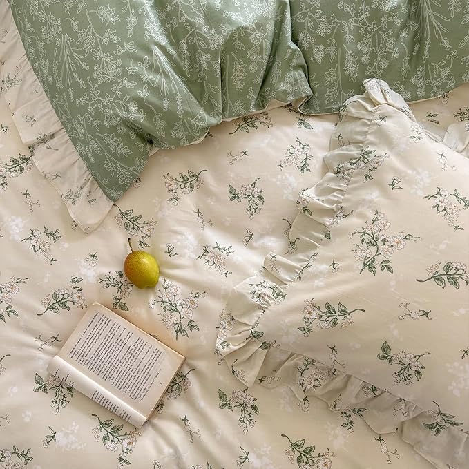 mixinni Cottagecore Floral Comforter Set Queen Size - 3 Piece Soft Reversible Ruffled Lace Botanical Duvet Cover with Pillow Shams, Light Beige & Green Leaf Print, Spring Bedding for Girls