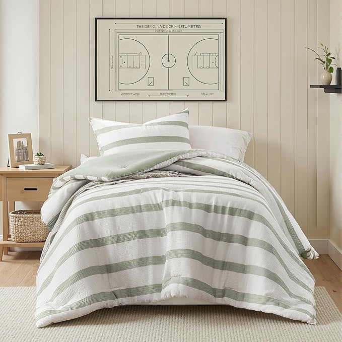 Madison Park Essentials Striped Comforter Set Twin Size, Yarn-Dyed Reversible Comforter with Minimalist Stripes, Crinkled Texture Bedding Set for All-Season Lightweight Warmth, Merritt Sage Green