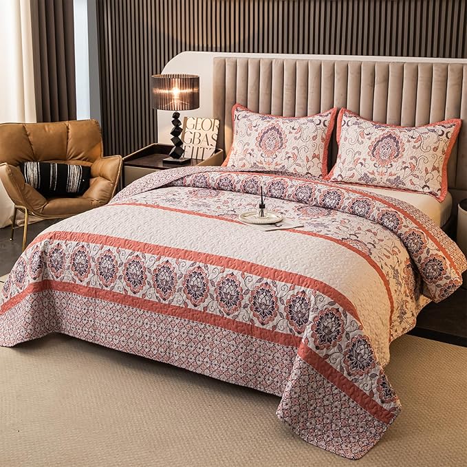Bohemian King Size Quilt Comforter Bedding Set -3 Pieces Red Quilts (1 Quilt, 2 Pillow Shams) Bedding Set, All Season Lightweight Bedspreads Sleep Companion(Pink)