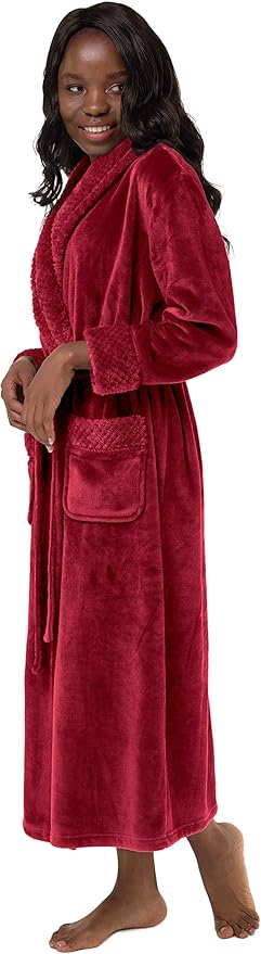 Turquaz Oversize Premium Luxury Ultra Soft Warm Robes for Women Plush Fleece Bathrobe for Women with and Spacious Pockets