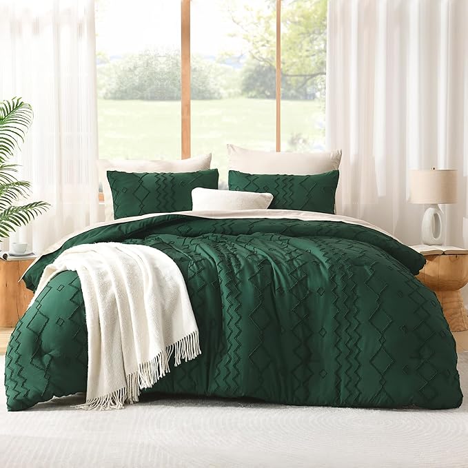 Andency California King Comforter Set Emerald Green, 3 Pieces Boho Tufted Geometric Shabby Chic Bedding, Soft Fluffy Farmhouse Bed Set, Dark Green Textured Comforter for All Season (104x96 Inch)