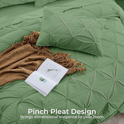 Sasttie California King Comforter Set, 7-Piece Bed in a Bag, Pintuck Bedding Sets for All Season, Includes Comforter, Flat Sheet, Fitted Sheet, Pillowcases and Pillowshams, Green