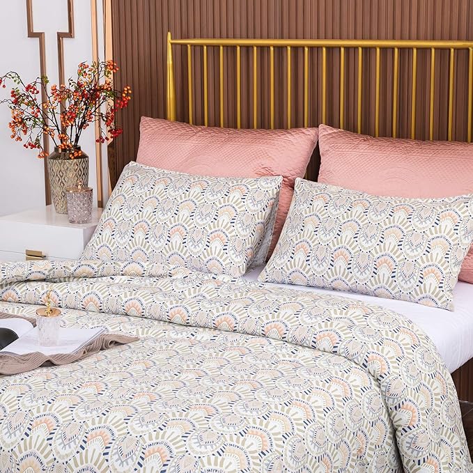 CLOTHKNOW Aztec Boho Queen Comforter Set 3Pcs Ivory Bedding Comforter Sets Geometric Bed Comforter with 2 x Pillow Cases