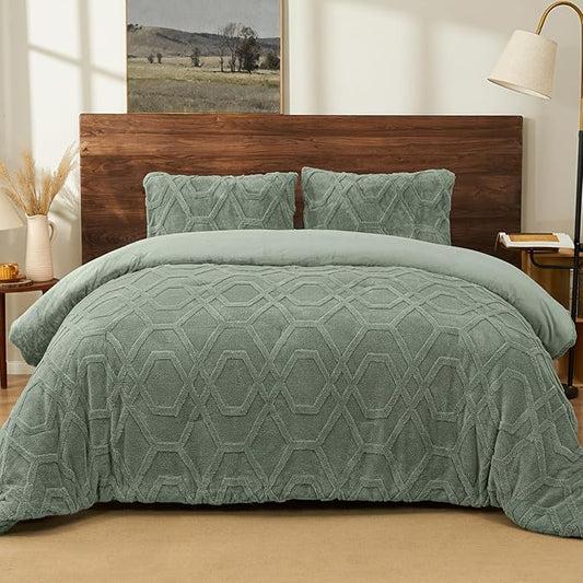 PHF Warm Sherpa Fleece Twin Comforter Set, 3D Tufted Fluffy Sage Green Bedding for Winter, Soft 2 Pieces Shaggy Bed Set, 1 Comforter (68"x90") and 1 Pillowcase (20"x26")