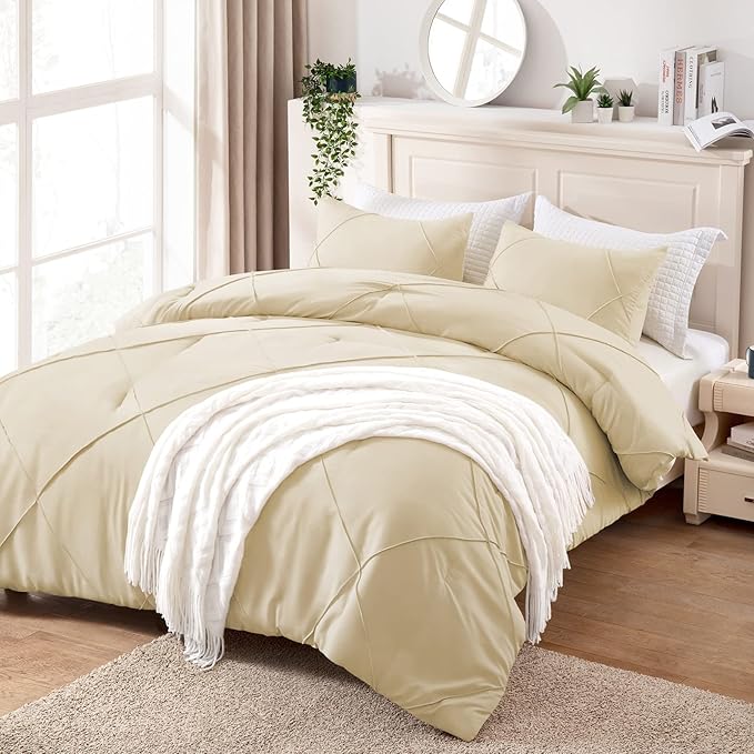 BYSURE 2 Pieces Twin Comforter Set(Beige), Lightweight Bedding Set with 2 Pillow Shams, Down Alternative Diamond Stitched Bedding Comforter for All Season