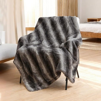 Electric Heated Blanket Throw Size 50"x60", Fast Heating Throw, Plush Faux Fur for Sofa & Office,4 Heating Levels & 4 Hours Auto Off, Machine Washable, Gifts for Family-Gray White