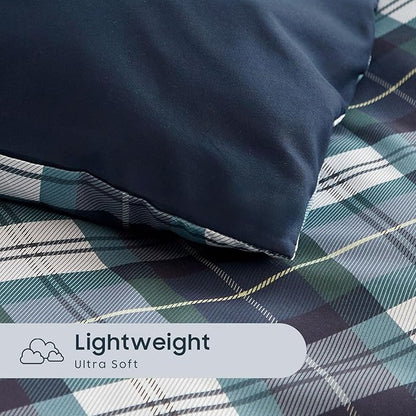 Wake In Cloud - Plaid Comforter Set, Scottish Tartan Check Geometric Modern Pattern Printed, Soft Lightweight Bedding, 3 Pieces, Navy Green, Twin/Twin XL Size