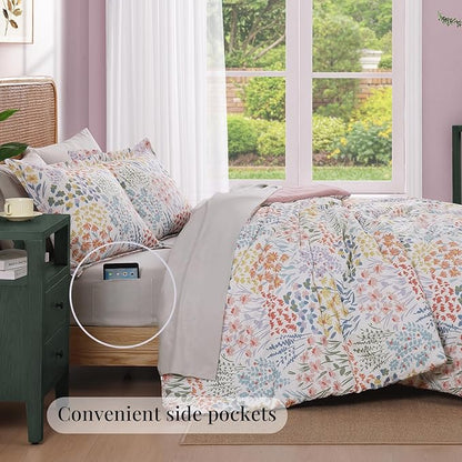 CASAAGUSTO King Comforter Set, 7 PCS Pinkish Floral Comforter Set with Flowers Leaves Pattern, Soft Seersucker Design All Season King Size Bedding Set(102"X90")