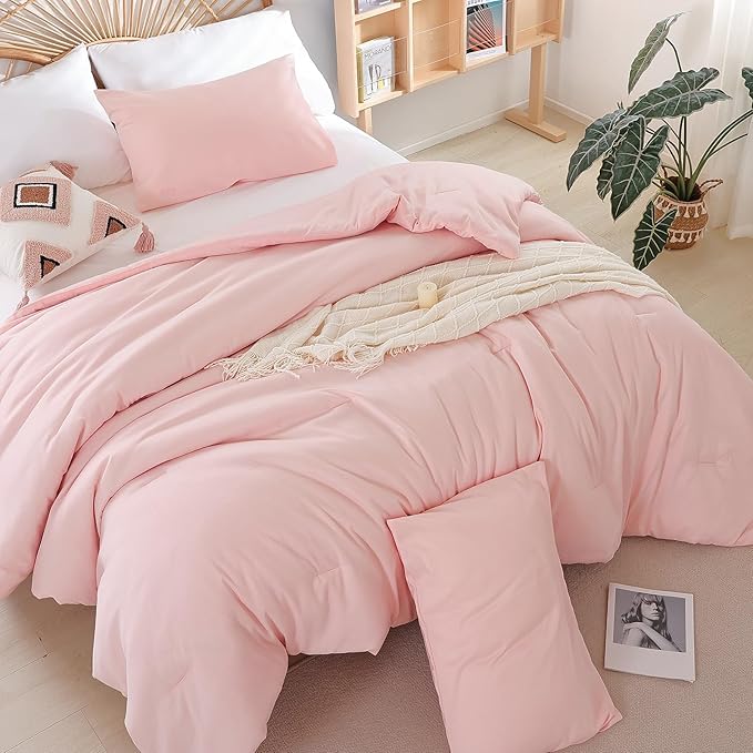 weigelia Pink Comforter Full Size Set – Soft All-Season Bedding with 300GSM Fluffy Microfiber, Includes 2 Matching Pillowcases – Elegant Blush Pink Comforter for Girls, Teens, and Women