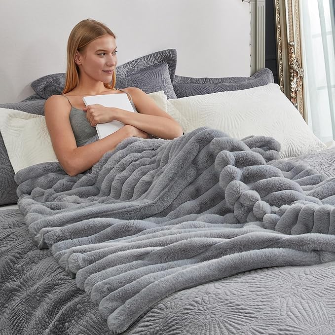 Cozy Bliss Faux Fur Throw Blanket for Couch, Cozy Warm Plush Striped Blanket for Sofa Bedroom Living Room, 60 * 80 Inches Gray